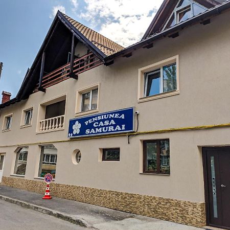 Pension Casa Samurai براشوف المظهر الخارجي الصورة
