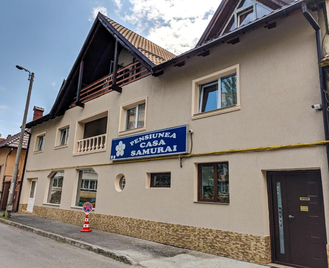 Pension Casa Samurai براشوف المظهر الخارجي الصورة